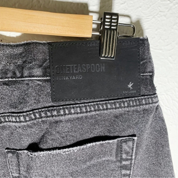 One Teaspoon Junkyard Distressed MicroMini Denim Skirt Black Sz 27 - Picture 3 of 7